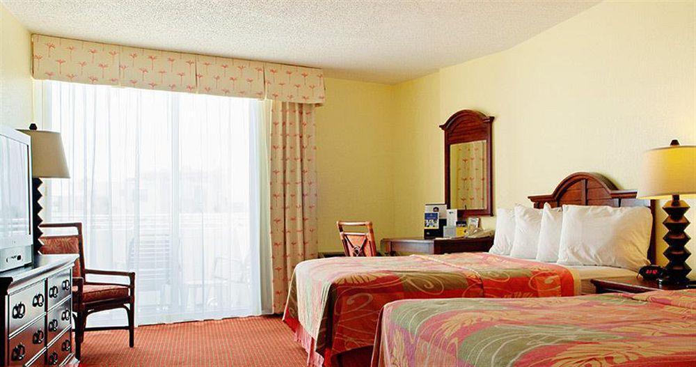 Best Western Aku Tiki Inn Daytona Beach Værelse billede