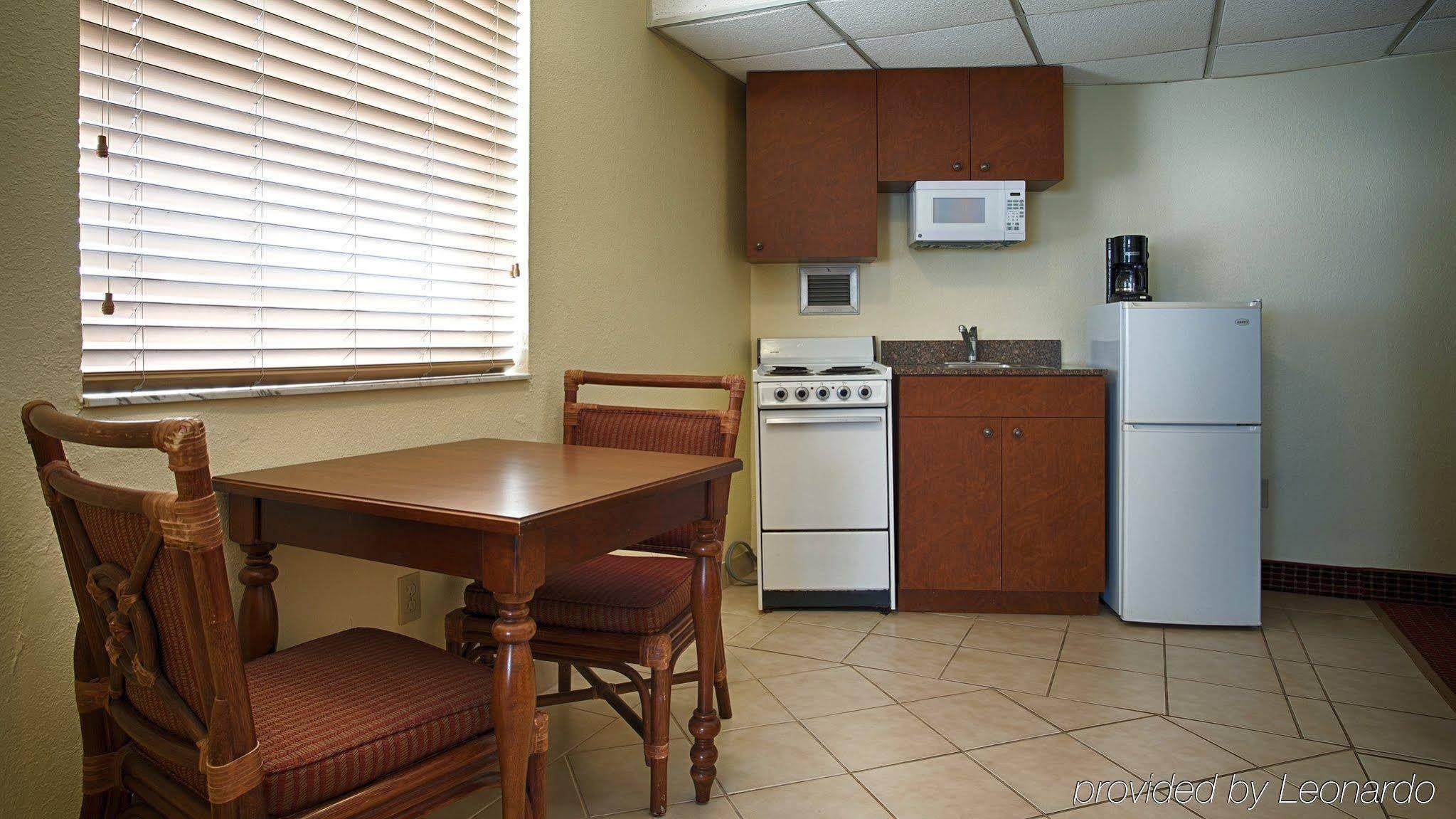 Best Western Aku Tiki Inn Daytona Beach Eksteriør billede